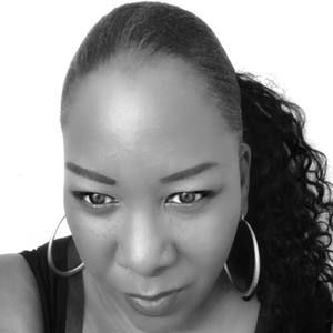 Meet your Posher, Thia